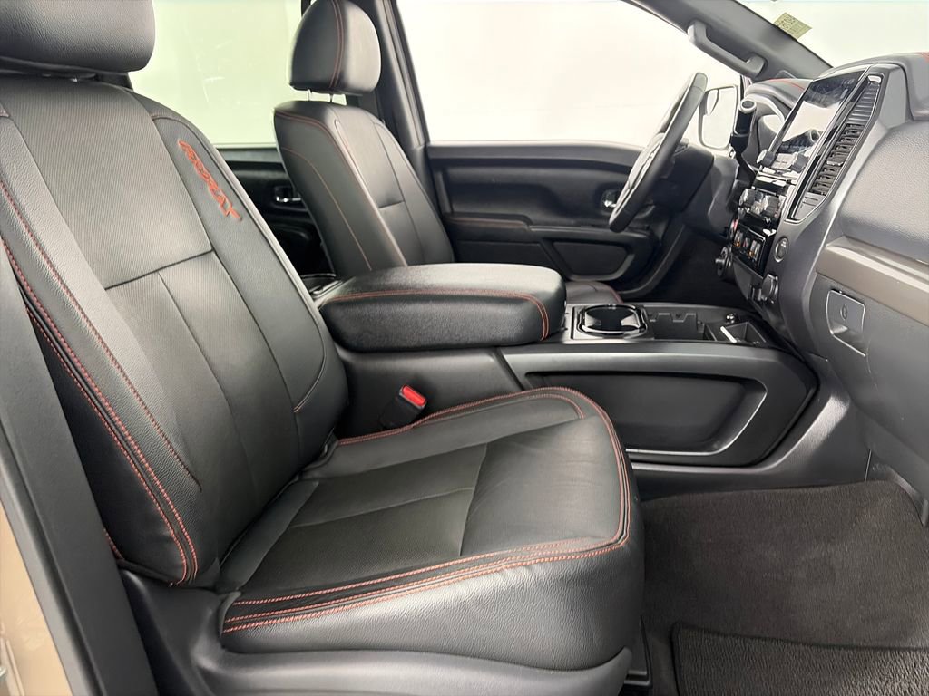 Used 2022 Nissan Titan PRO-4X w/ Pro-4x Convenience Package image 31