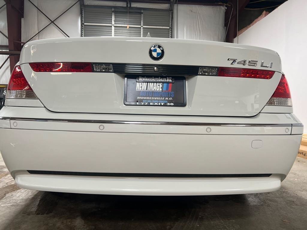 Used 2004 BMW 745Li RWD image 12