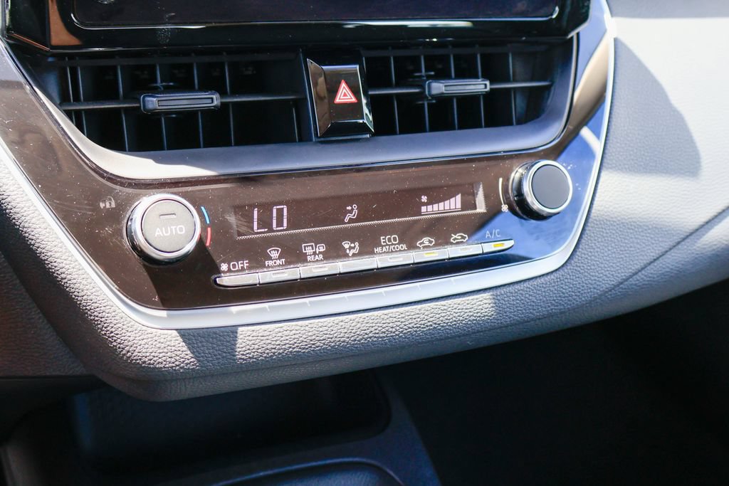 Used 2026 Toyota Corolla LE FWD image 16