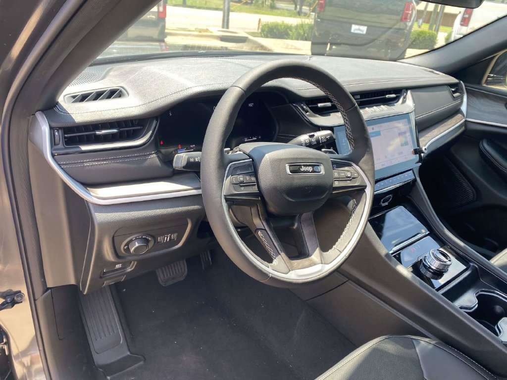 New 2026 Jeep Grand Cherokee Altitude RWD image 45