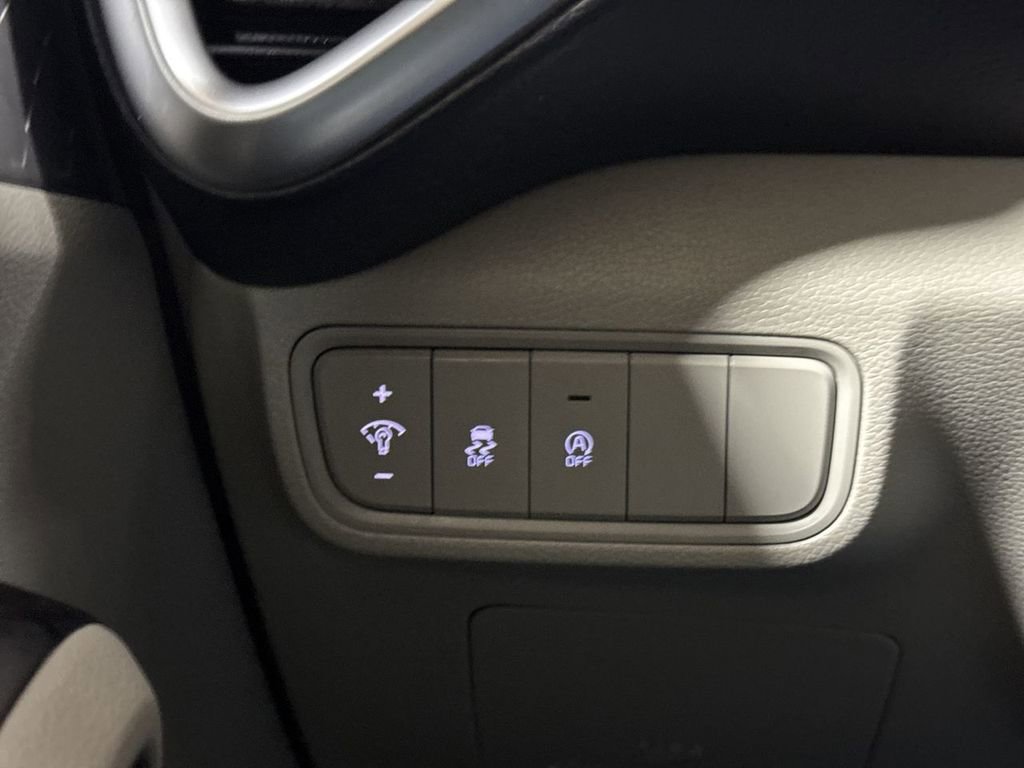 Used 2023 Kia Soul LX FWD image 18