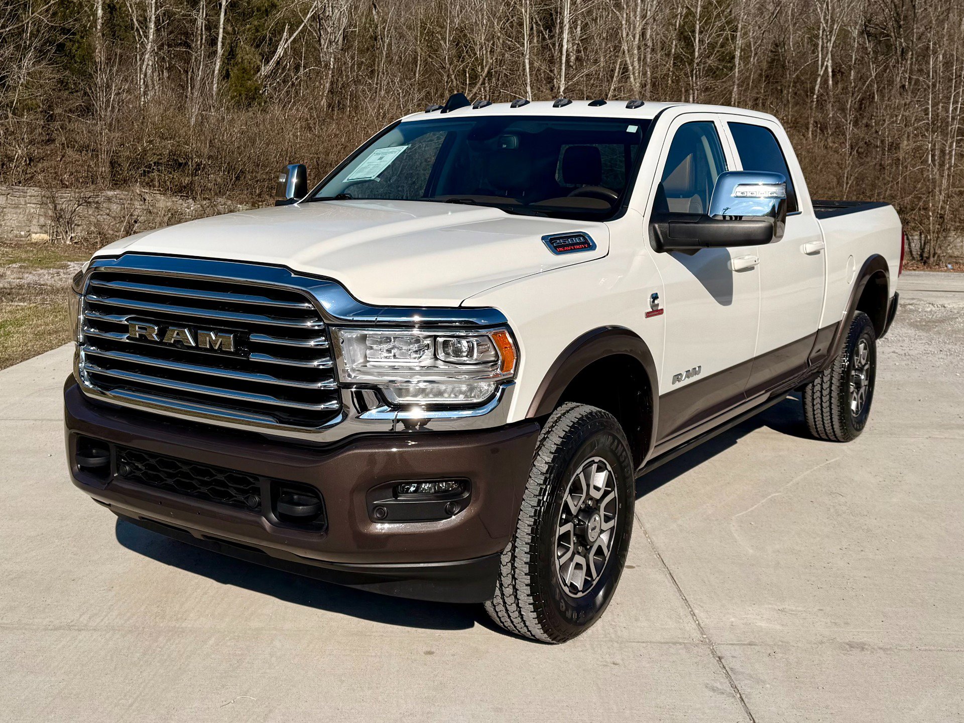 Used 2024 RAM 2500 Limited w/ Towing Technology Group AWD/4WD image 2