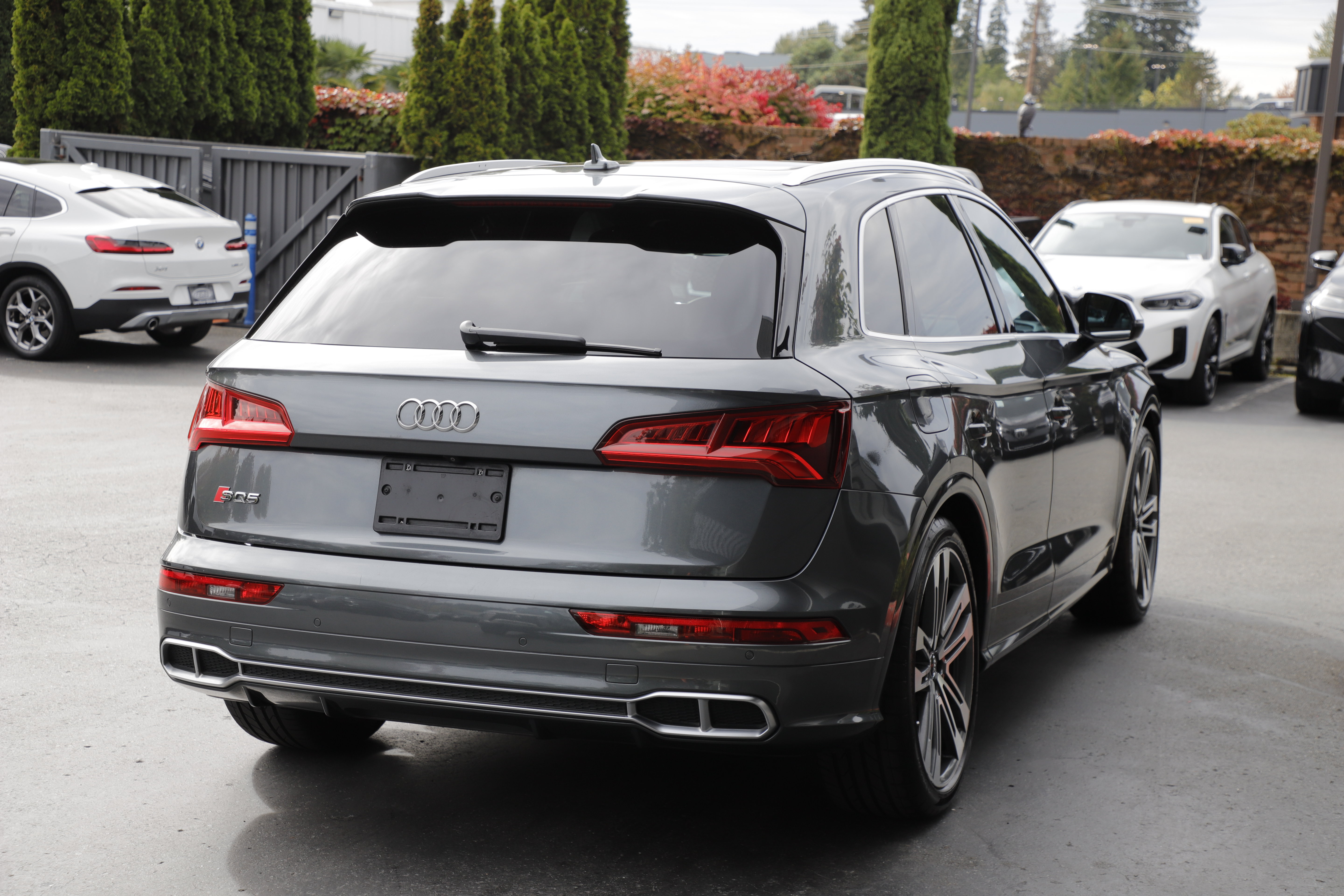 Used 2018 Audi SQ5 Premium Plus w/ S Sport Package AWD/4WD image 8
