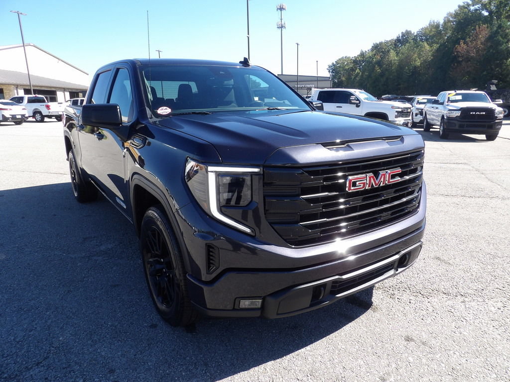 Used 2022 GMC Sierra 1500 Elevation RWD image 11