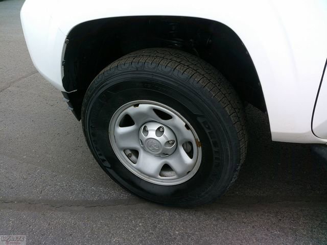 Used 2023 Toyota Tacoma SR w/ SR Convenience Package image 9