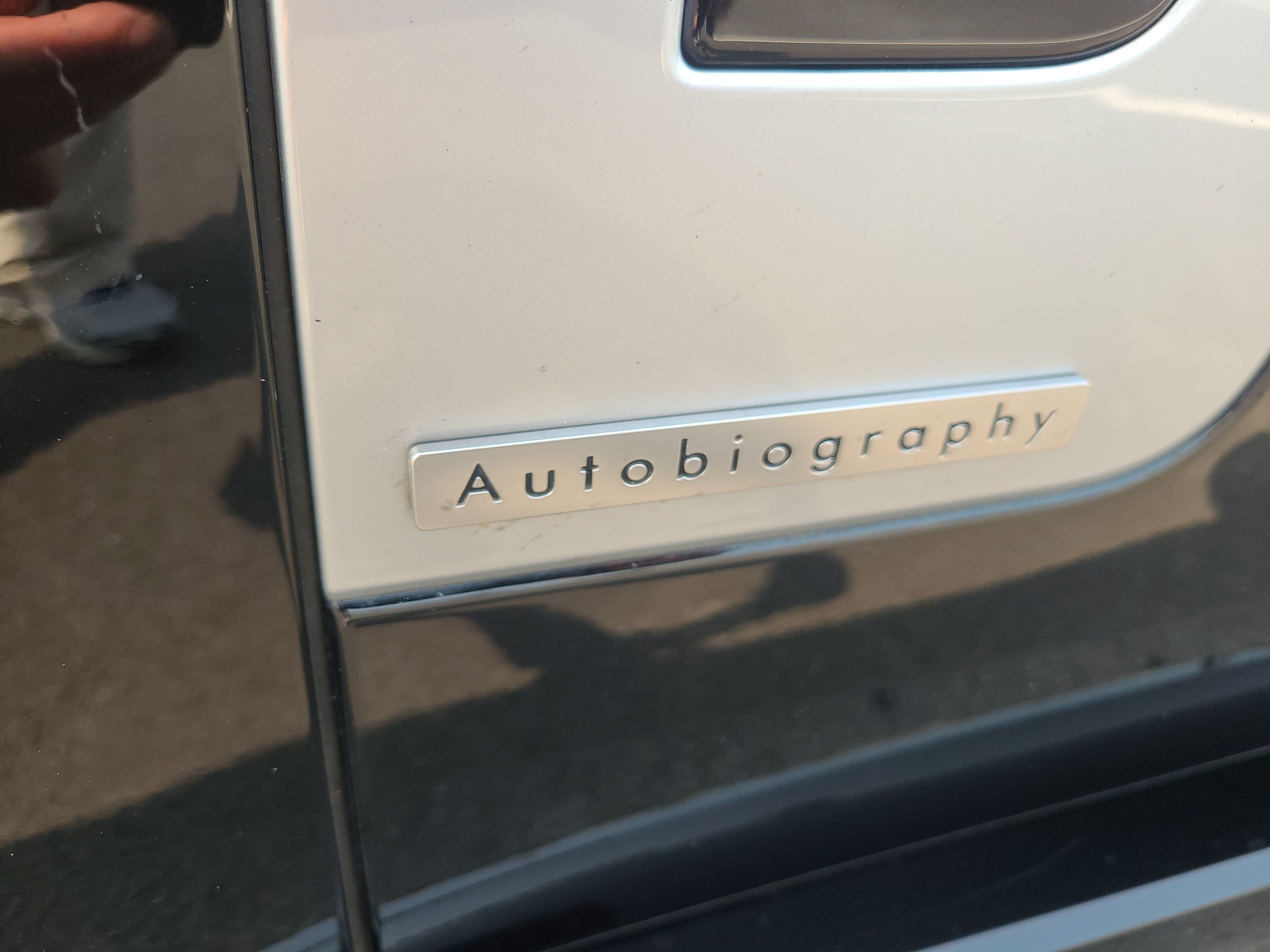 Used 2024 Land Rover Range Rover Autobiography AWD/4WD image 30