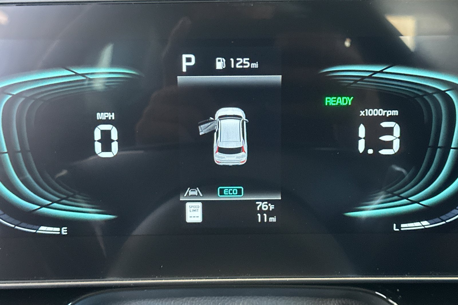 New 2026 Kia Niro EX FWD image 25
