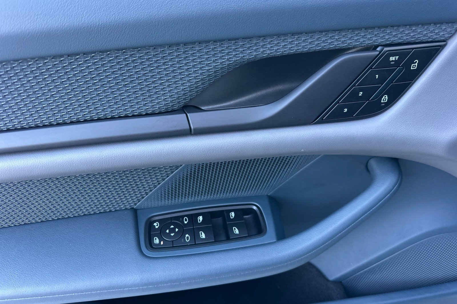 Certified 2023 Porsche Taycan RWD image 12