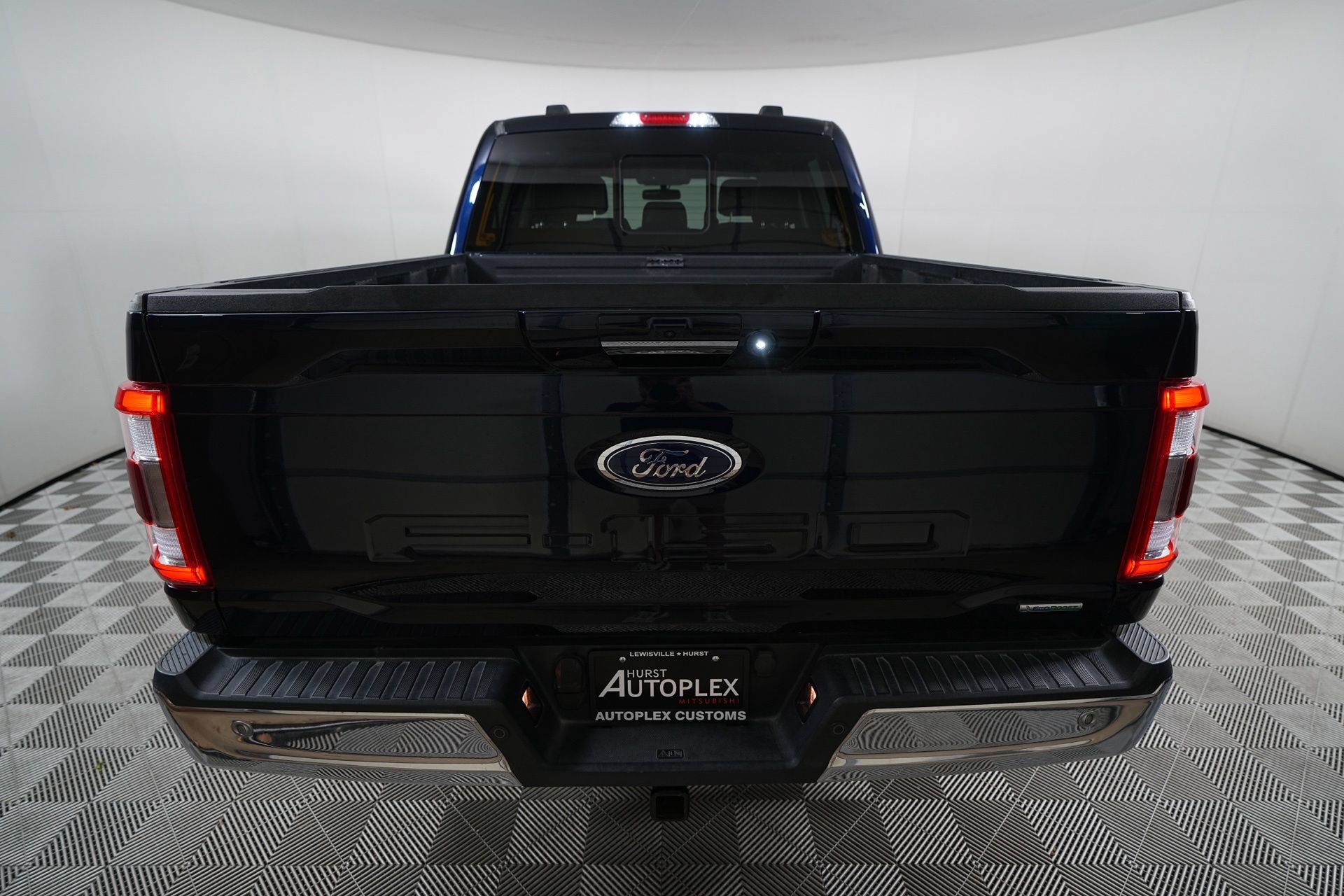 Used 2022 Ford F150 Lariat w/ Max Trailer Tow Package AWD/4WD image 9