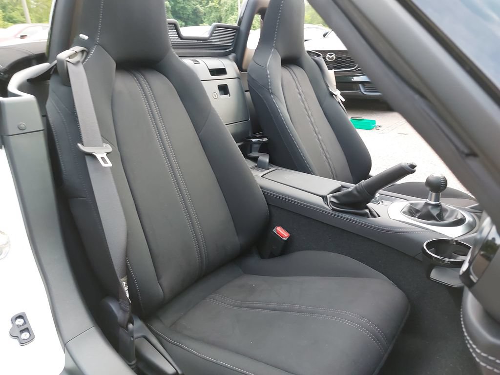 New 2026 MAZDA MX-5 Miata Club w/ Interior Package RWD image 10