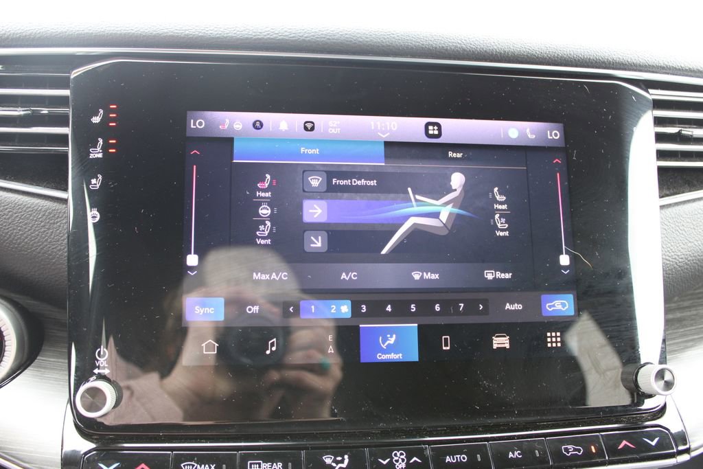 Used 2024 Jeep Wagoneer Series II image 55