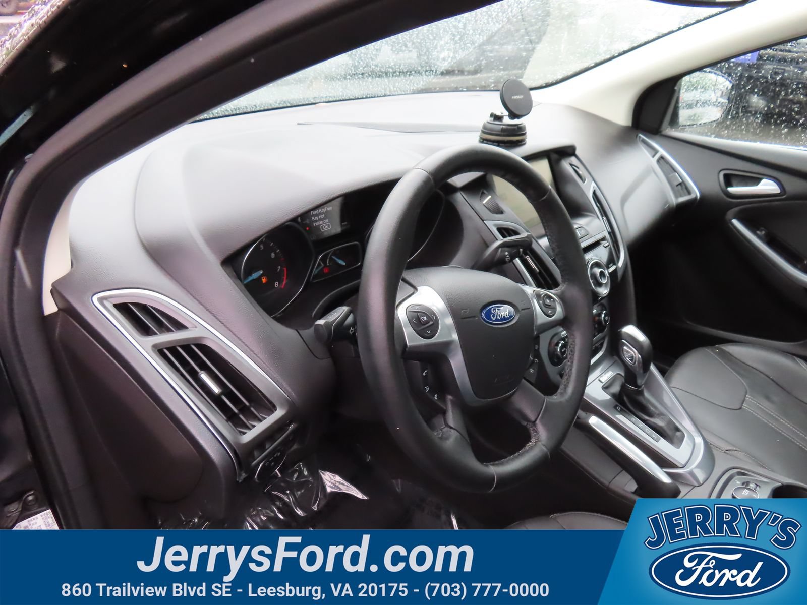 Used 2012 Ford Focus Titanium FWD image 15