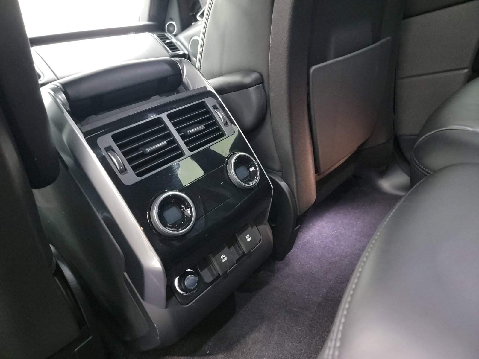 Used 2021 Land Rover Range Rover Sport HST image 35