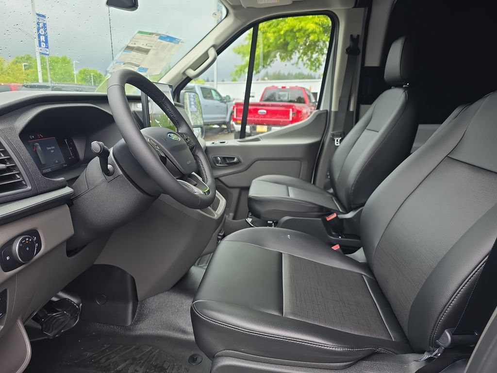 New 2026 Ford Transit 250 148 Medium Roof w/ Load Area Protection Package RWD image 12