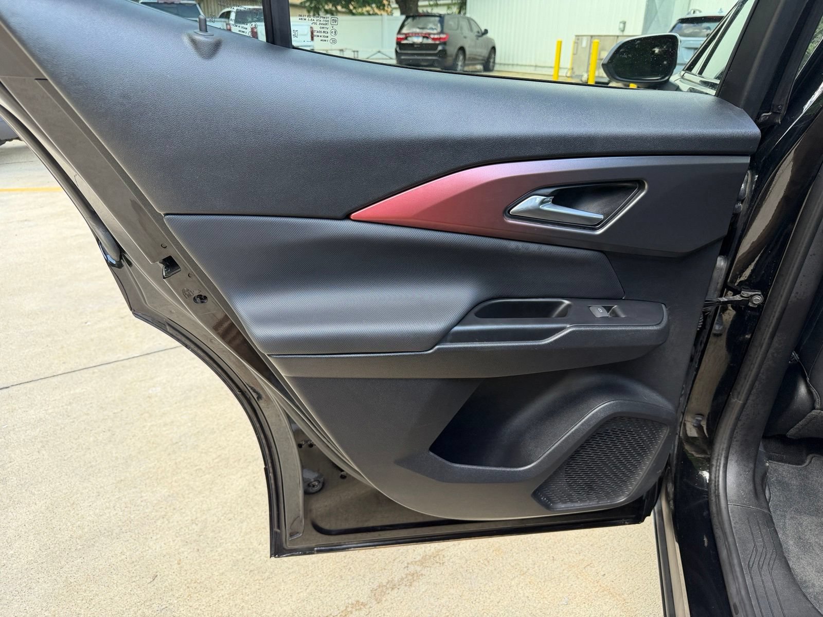 Used 2024 Chevrolet Equinox EV RS FWD image 26