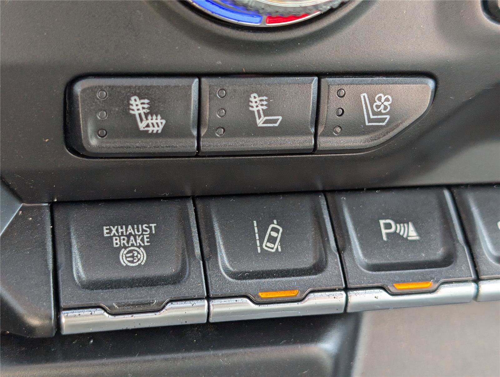 Used 2023 GMC Sierra 3500 Denali w/ Denali Ultimate Package image 27