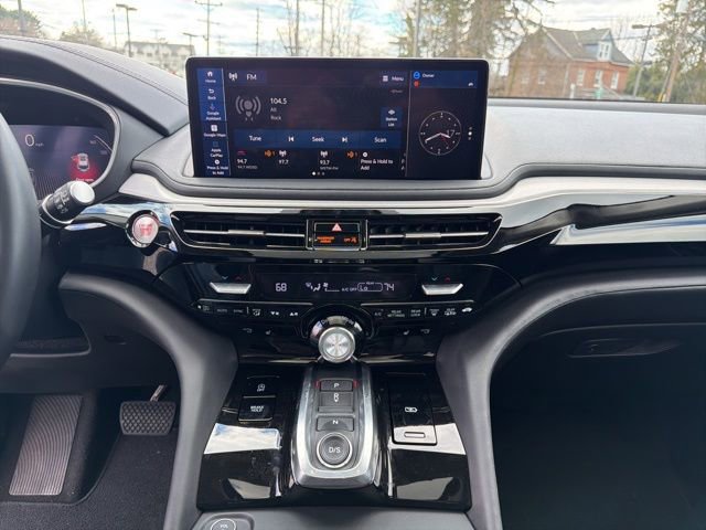 Used 2025 Acura MDX FWD w/ Technology Package image 18