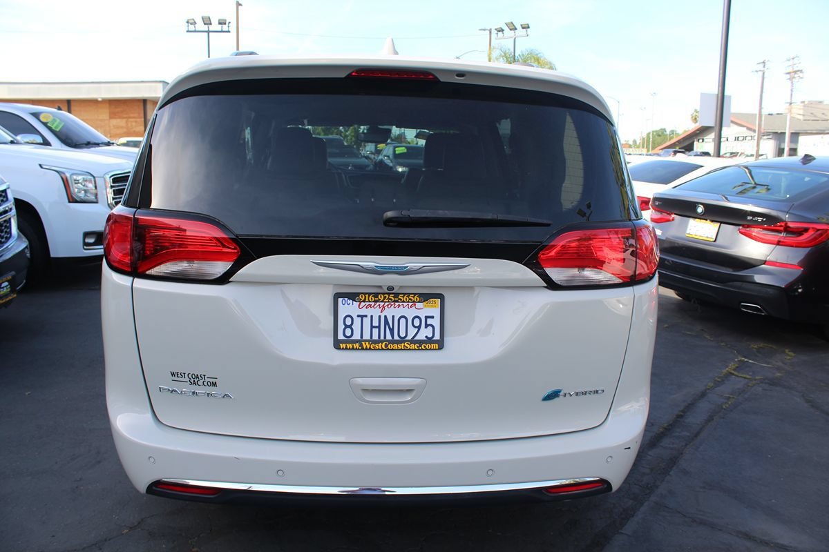 Used 2020 Chrysler Pacifica Limited w/ Advanced Safetytec Group FWD image 6
