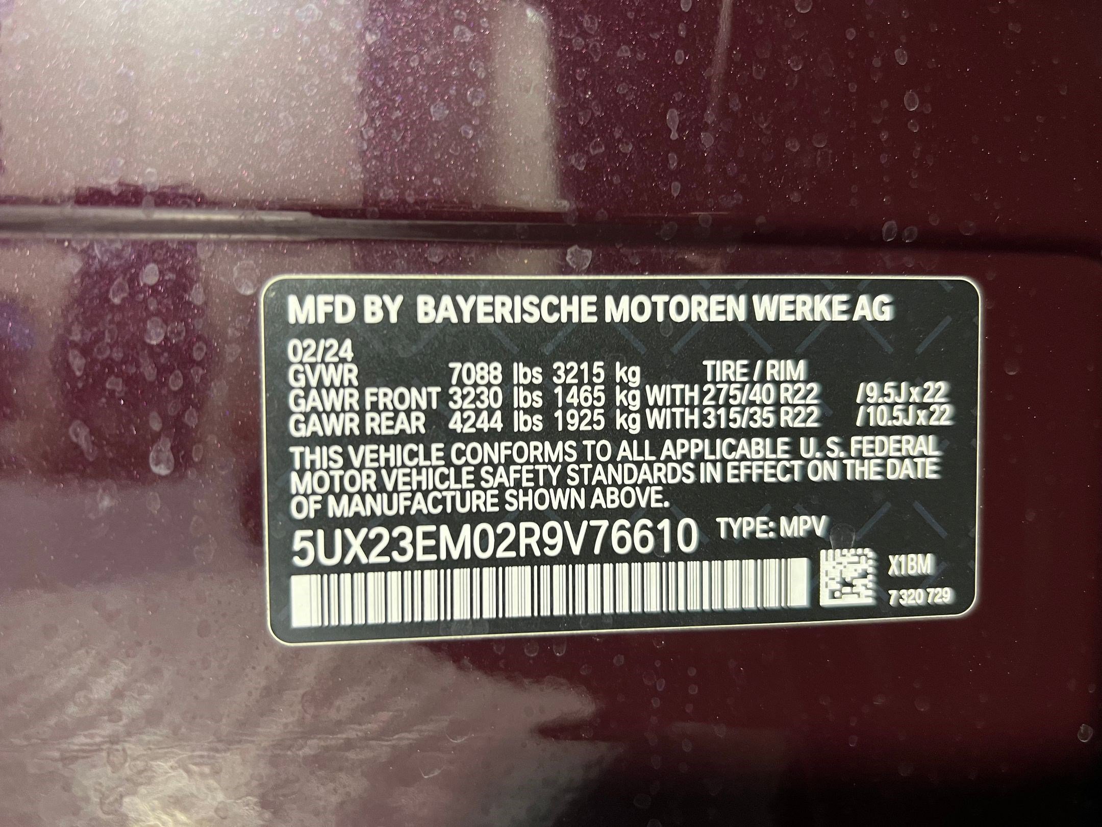 Certified 2024 BMW X7 xDrive40i w/ M Sport Package image 21