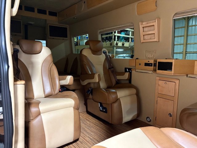 Used 2022 Mercedes-Benz Sprinter 3500 image 16