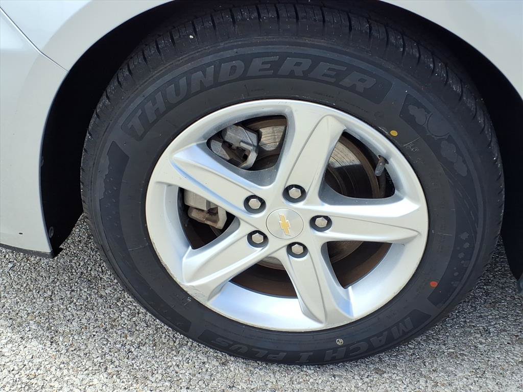 Used 2022 Chevrolet Malibu LT FWD image 19