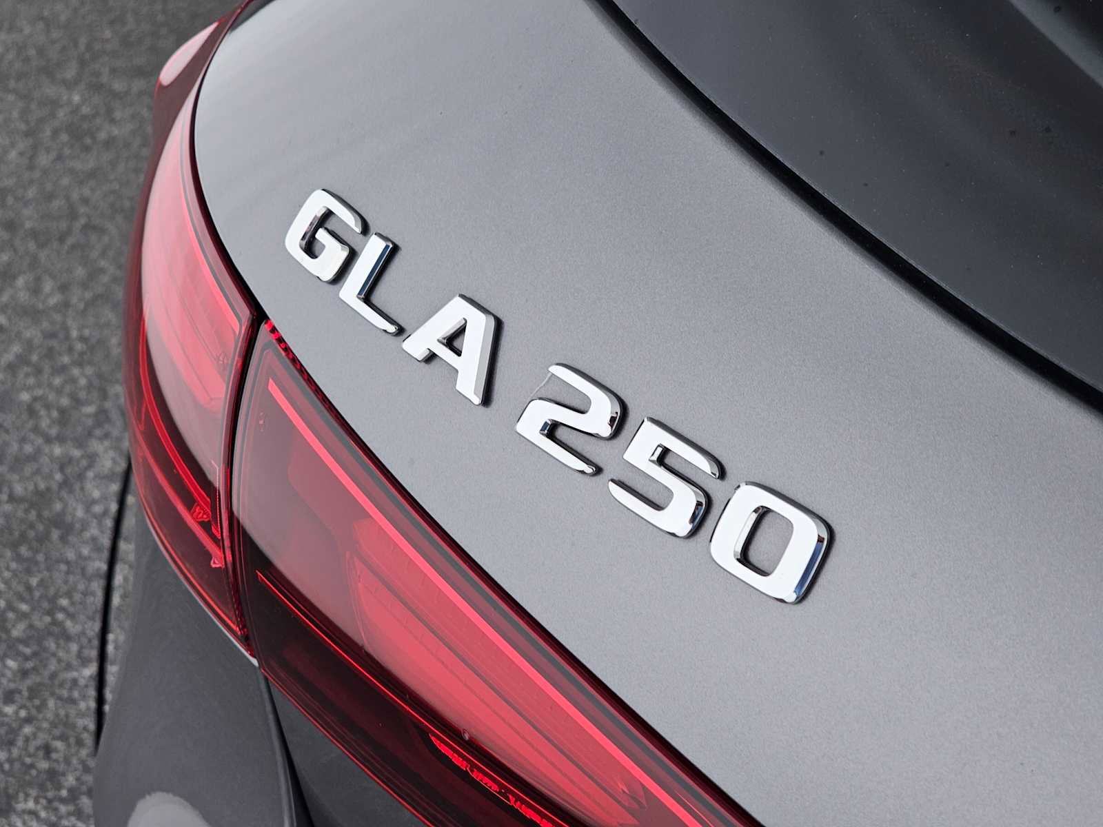 Certified 2025 Mercedes-Benz GLA 250 image 14