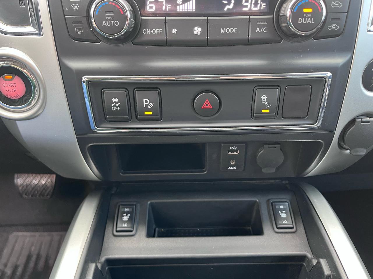 Used 2017 Nissan Titan SL image 34