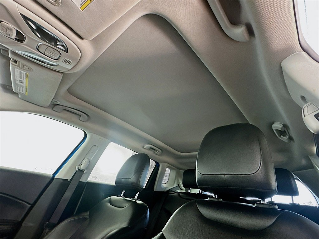 Used 2018 Jeep Compass Latitude w/ Popular Equipment Group image 21