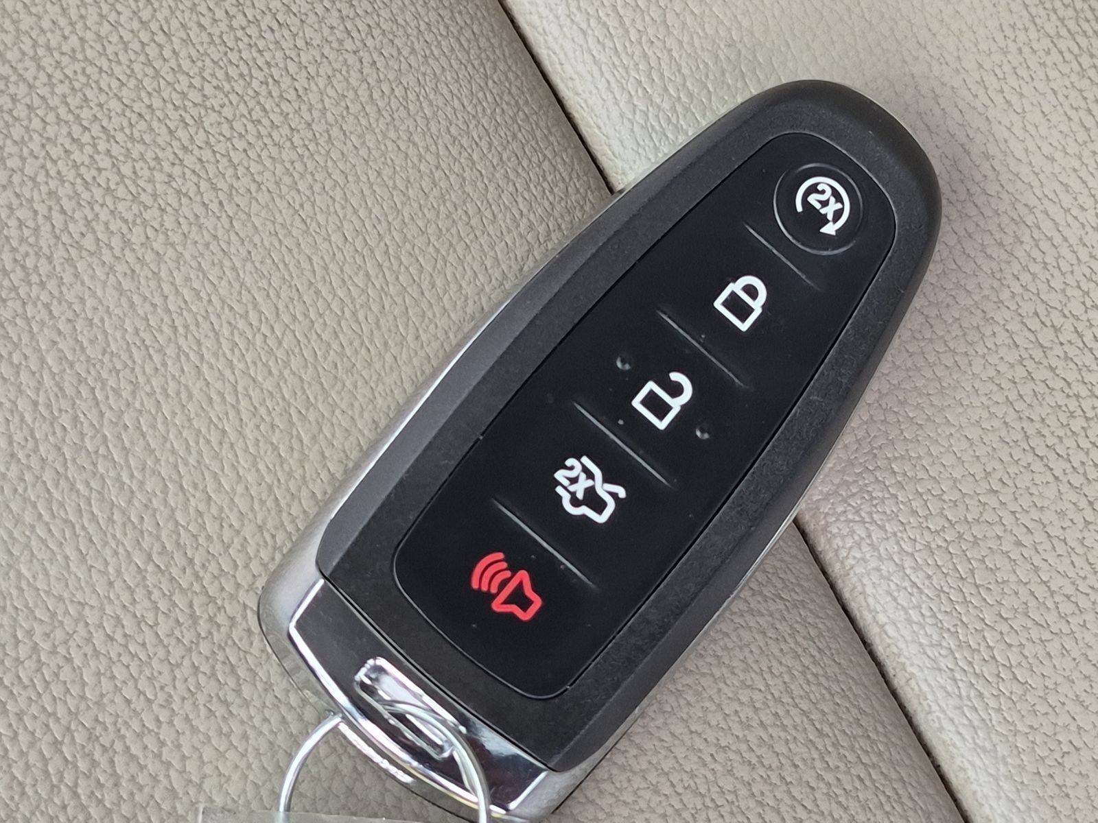 Used 2019 Ford Escape SEL AWD/4WD image 29