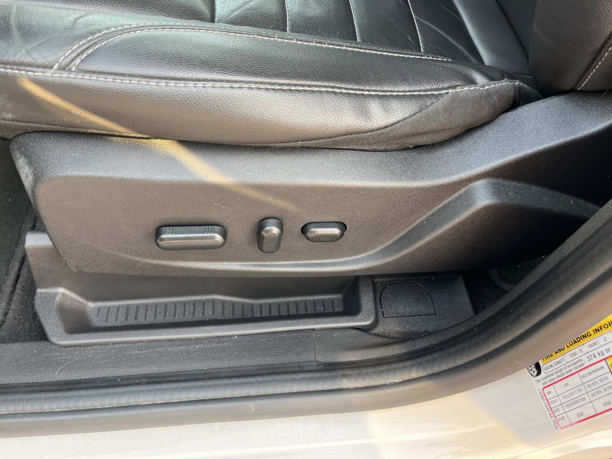 Used 2016 Ford C-MAX SEL w/ Equipment Group 302A FWD image 22