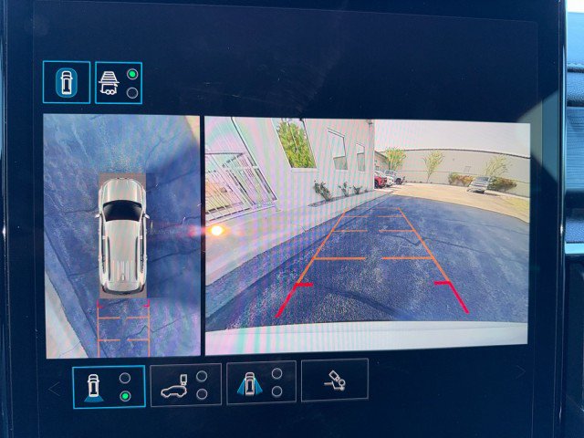 Used 2025 GMC Acadia Elevation FWD image 22