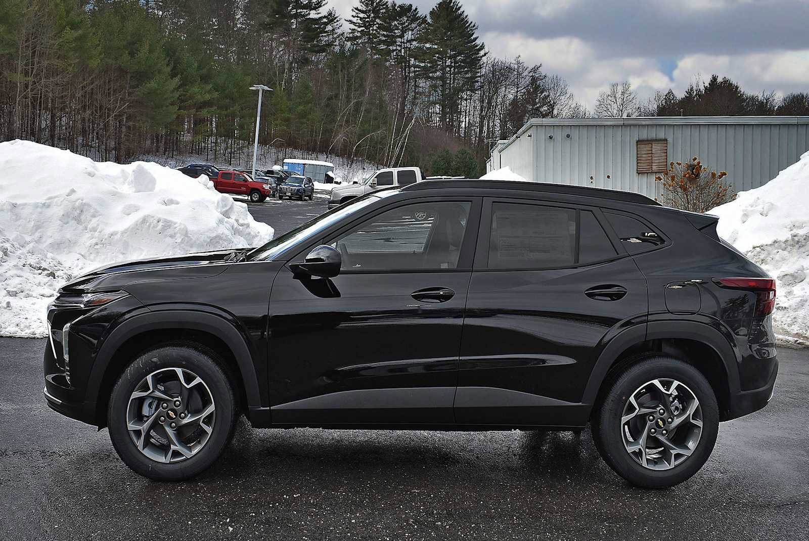 New 2026 Chevrolet Trax LT w/ Driver Confidence Package image 4
