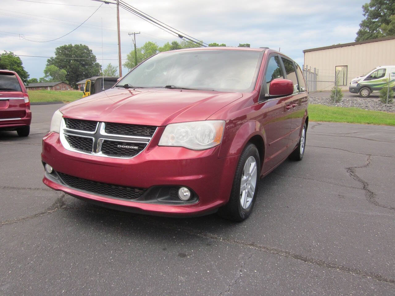 Used 2011 Dodge Grand Caravan Crew w/ Entertainment Group 1 FWD image 44