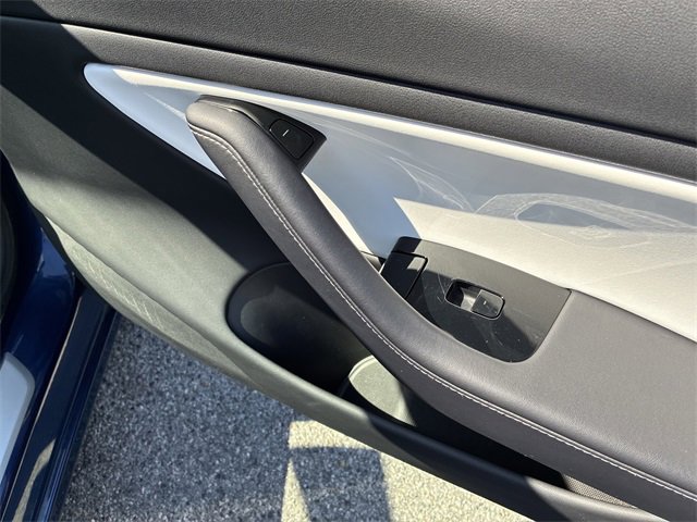 Used 2020 Tesla Model 3 Performance image 32