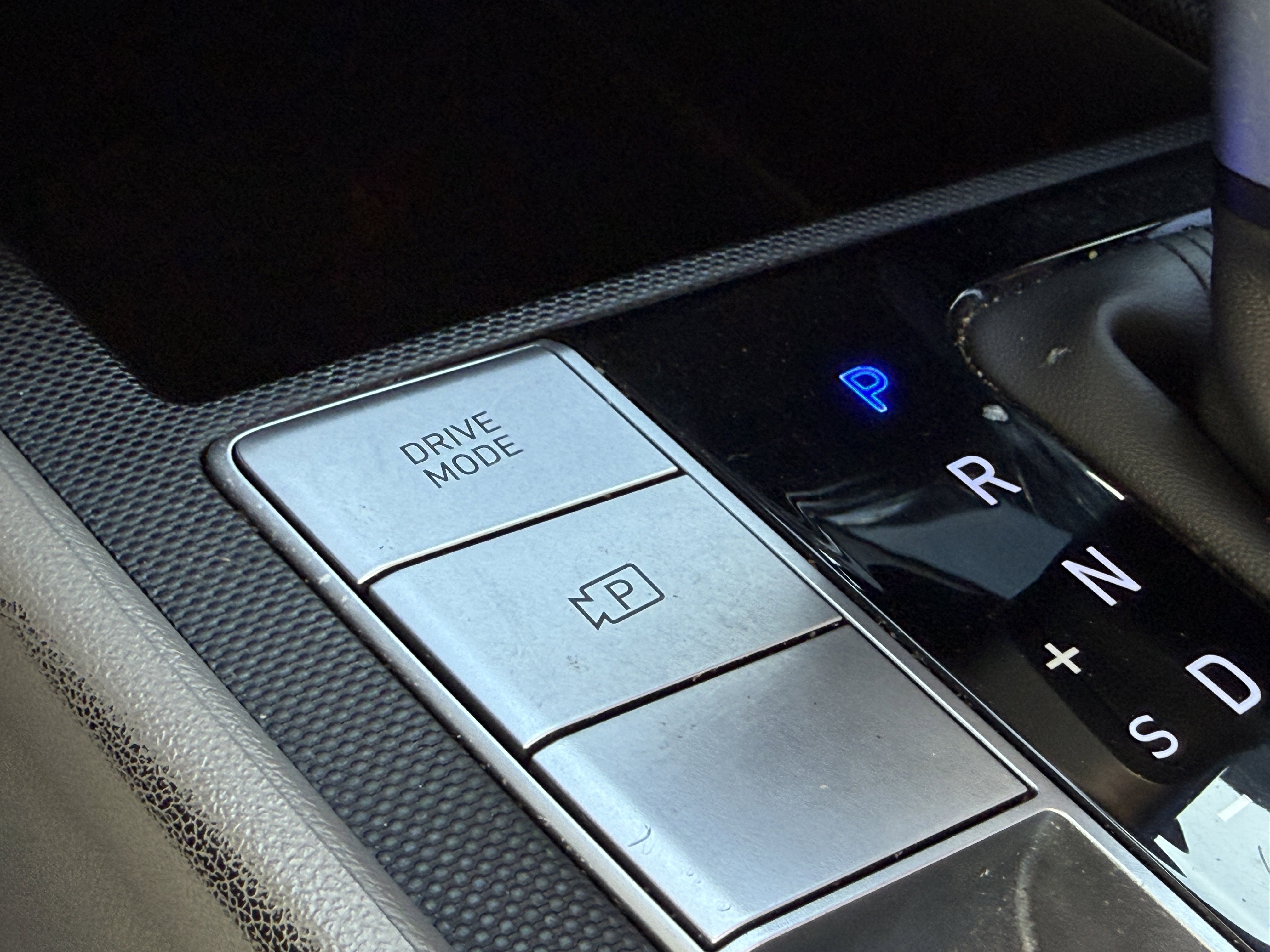 Used 2024 Hyundai Elantra Blue FWD image 26