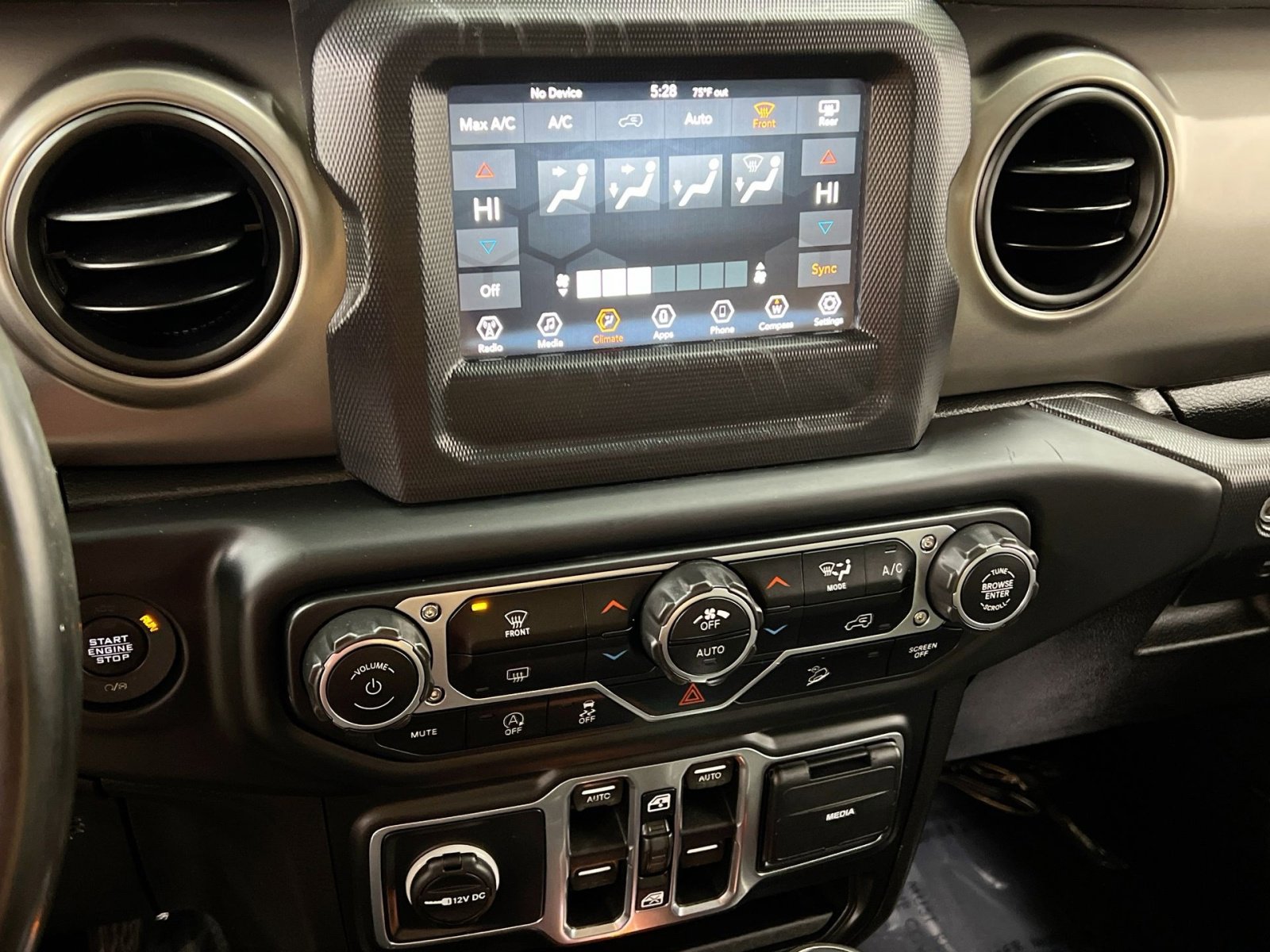 Used 2019 Jeep Wrangler Unlimited Sport S image 25