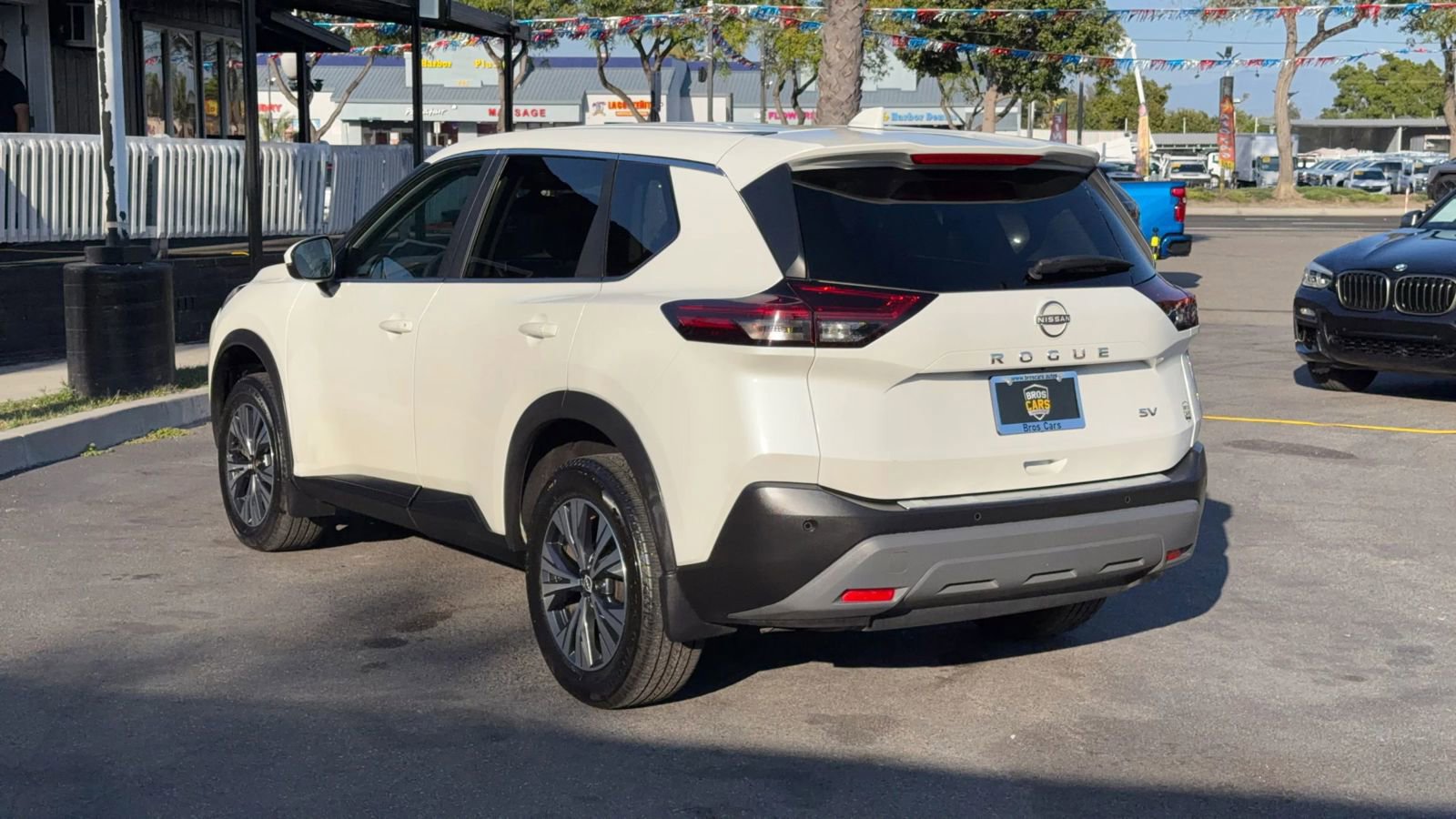 Used 2023 Nissan Rogue SV FWD image 6