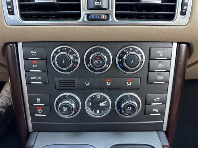 Used 2012 Land Rover Range Rover HSE LUX image 25