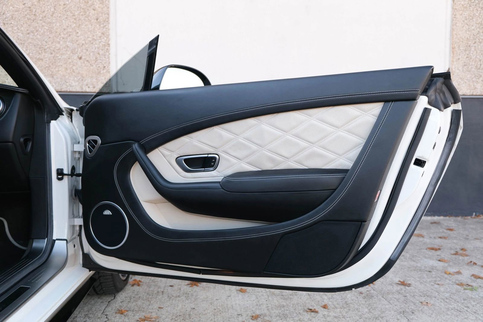 Used 2015 Bentley Continental GT V8 S image 27