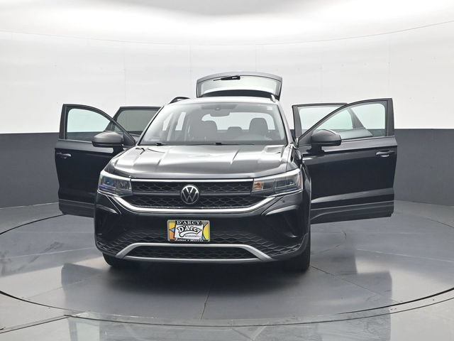 Used 2023 Volkswagen Taos S FWD image 31