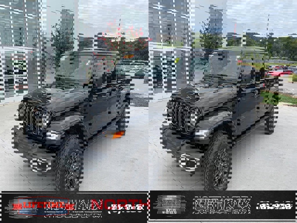 New 2025 Jeep Gladiator Sport image 1