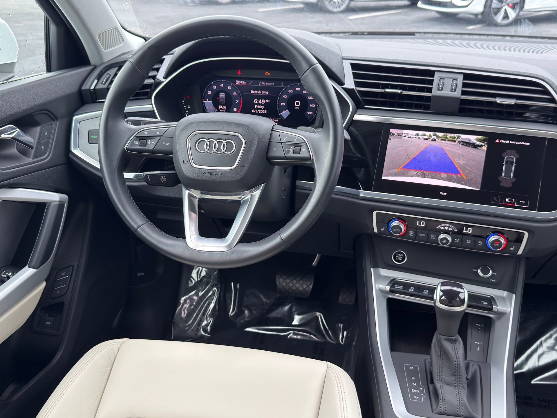 Used 2023 Audi Q3 2.0T Premium w/ Convenience Package AWD/4WD image 24