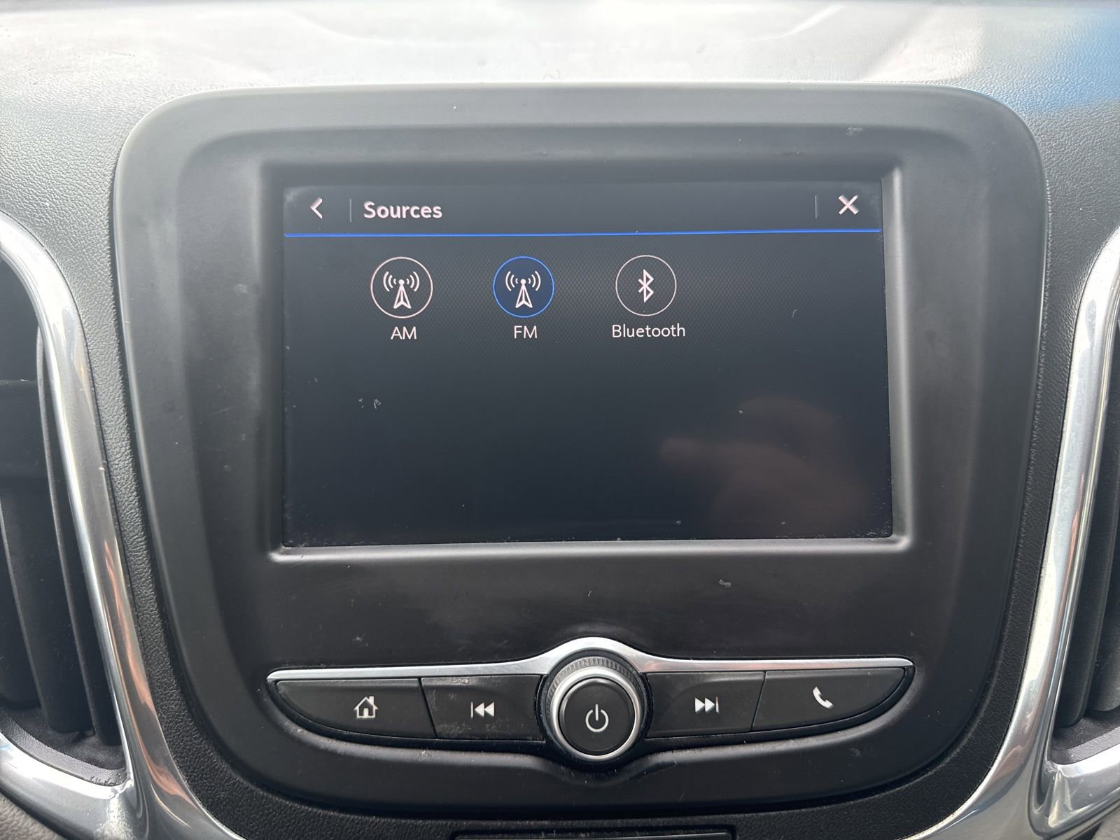 Used 2020 Chevrolet Equinox LS FWD image 21