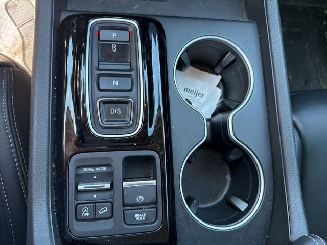 Used 2025 Honda Pilot Touring image 32