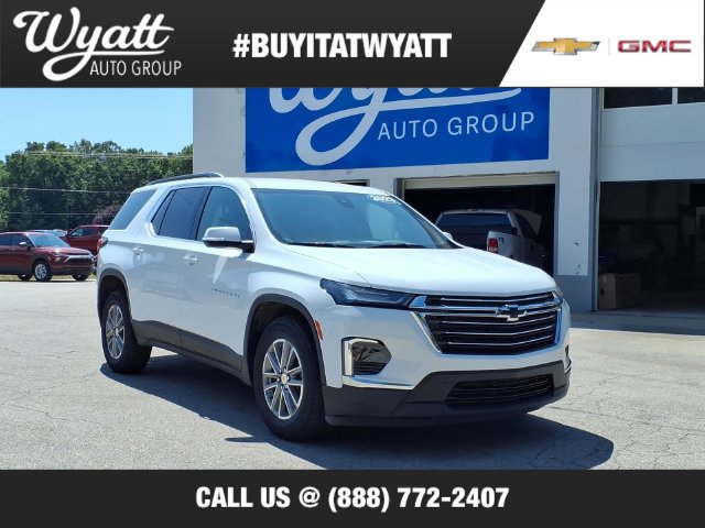 Used 2023 Chevrolet Traverse LT