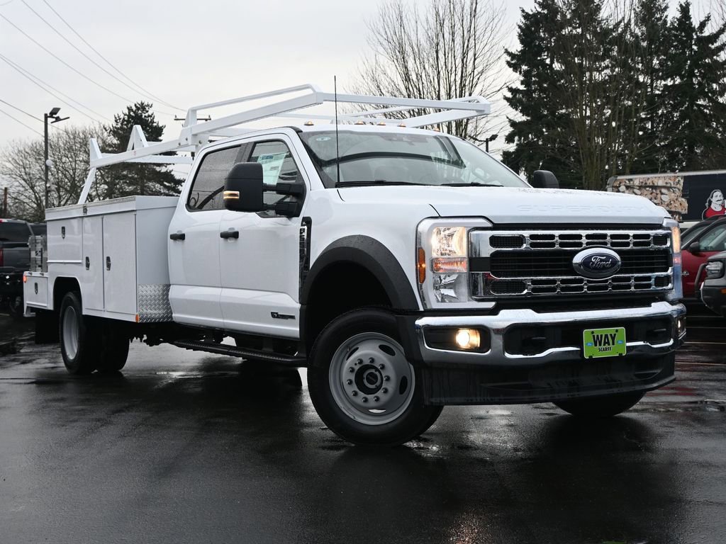 New 2026 Ford F550 4x4 Crew Cab image 2