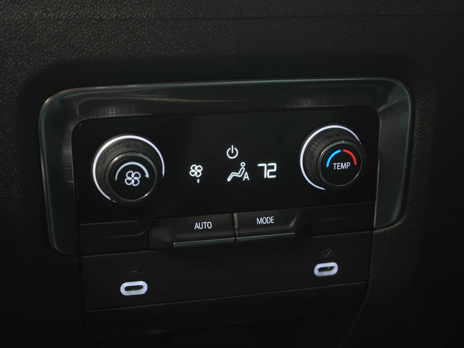 Used 2023 Chevrolet Suburban LT image 21