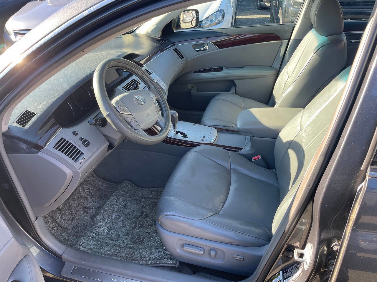 Used 2008 Toyota Avalon Touring image 9