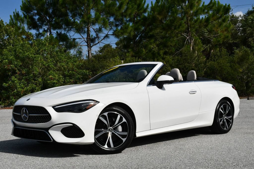 Used 2024 Mercedes-Benz CLE 300 4MATIC Cabriolet image 22