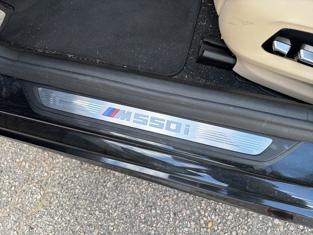 Used 2018 BMW M550i xDrive AWD/4WD image 10